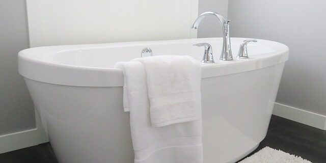 Gode råd til valg af bruseforhæng: Find det perfekte match til dit badeværelse